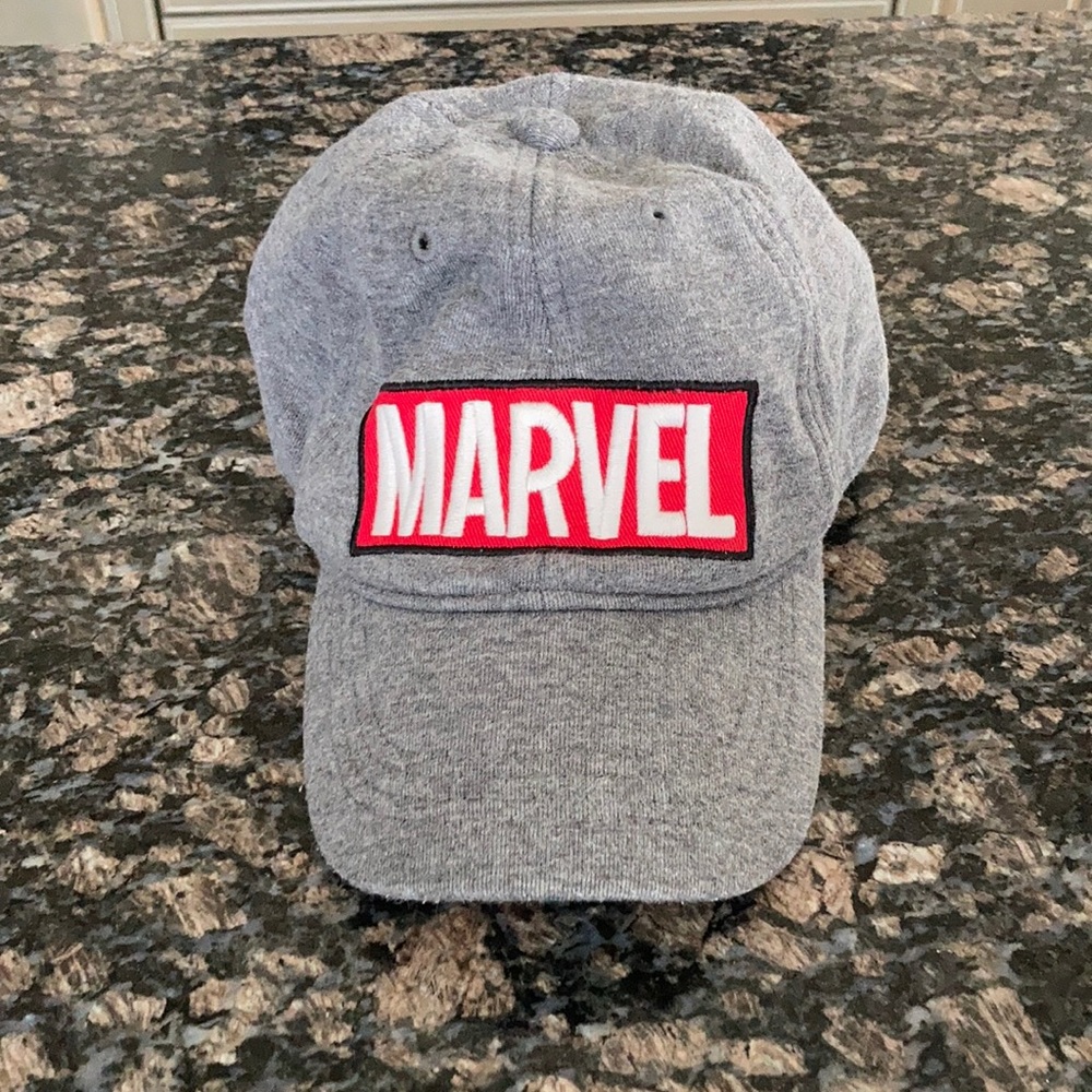 GAP KIDS MARVEL ADJUSTABLE SNAPBACK HAT